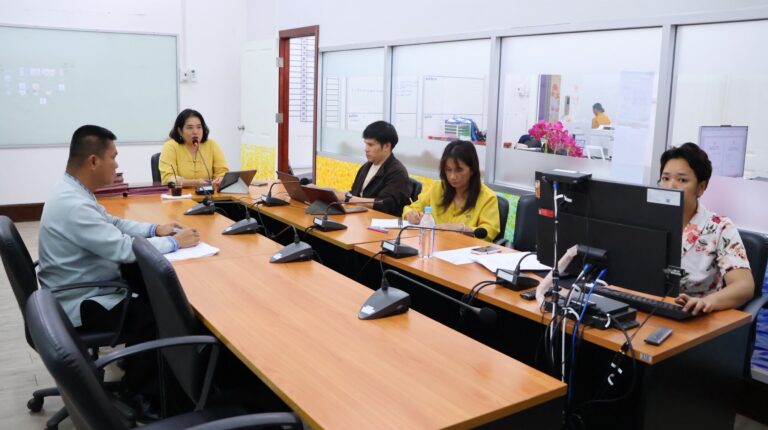วิทยาลัยชุมชนน่าน จัดการประชุมออนไลน์เพื่อหารือการปรับโครงสร้างและบทบาทหน้าที่ของคณะกรรมการชมรมศิษย์เก่าวิทยาลัยชุมชนน่าน