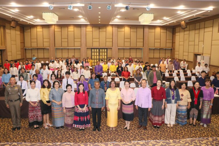 วิทยาลัยชุมชนน่าน เข้าร่วมการประชุมเชิงปฏิบัติการ เพื่อพัฒนาผู้ประกอบการด้านหัตถกรรมและศิลปะพื้นบ้าน สร้างผลิตภัณฑ์วัฒนธรรมไทย (CPOT)