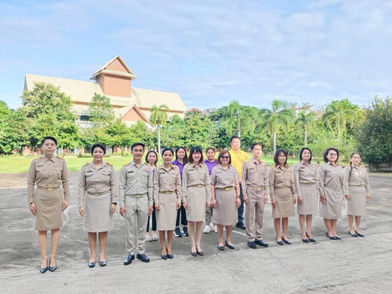 วิทยาลัยชุมชนน่าน จัดกิจกรรมเคารพธงชาติและร้องเพลงชาติไทย เนื่องในวันพระราชทานธงชาติไทย