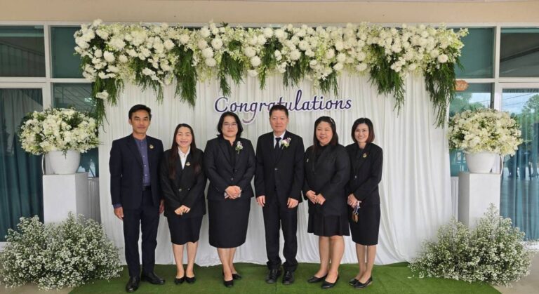 วิทยาลัยชุมชนน่าน เข้าร่วมเป็นเกียรติในพิธีประสาทอนุปริญญาบัตรและประกาศนียบัตร แก่ผู้สำเร็จการศึกษาวิทยาลัยชุมชนแพร่ ประจำปีการศึกษา 2566-2567