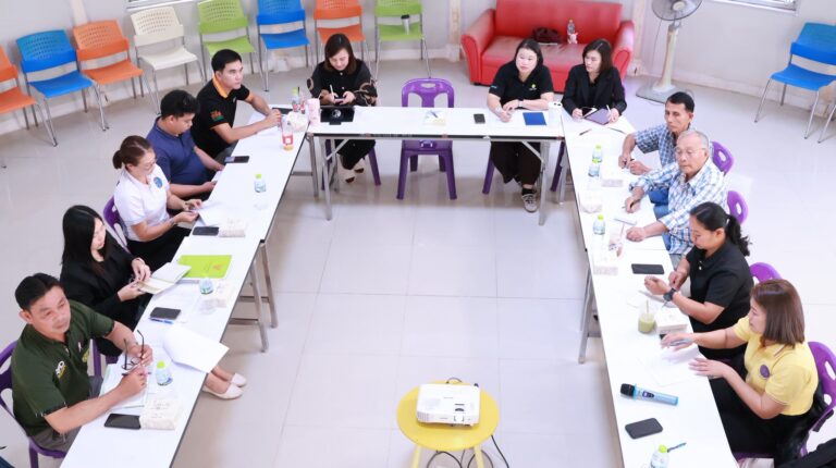 วิทยาลัยชุมชนน่าน ผนึกกำลังภาคีเครือข่าย ระดมสมองแก้ปัญหาจัดการป่าชุมชนอย่างยั่งยืนจัดประชุมเชิงปฏิบัติการเพื่อระดมความคิดเห็นเกี่ยวกับปัญหา อุปสรรค และข้อเสนอแนะในการจัดการป่าชุมชน