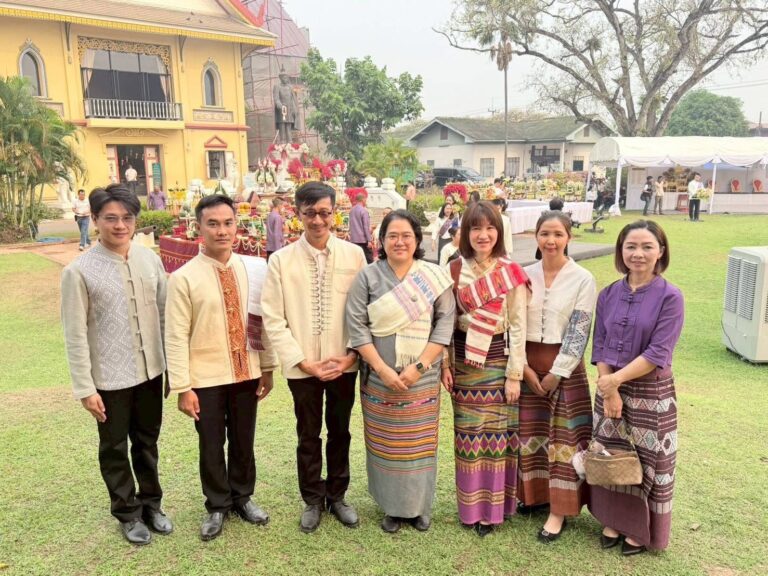 วิทยาลัยชุมชนน่าน เข้าร่วมงานน้อมรำลึกเจ้าผู้ครองนครน่าน เนื่องในวันน้อมรำลึก เจ้าผู้ครองนครน่าน พระเจ้าสุริยพงษ์ผริตเดชฯ อดีตเจ้าผู้ครองนครน่าน องค์ที่ 63