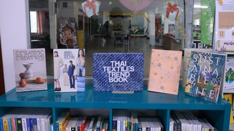 วิทยาลัยชุมชนน่าน มีหนังสือน่าอ่านแนะนำมากมายจึงขอเชิญชวนผู้ที่สนใจเข้ามารับบริการได้ที่ห้องสมุดวิทยาลัยชุมชนน่าน